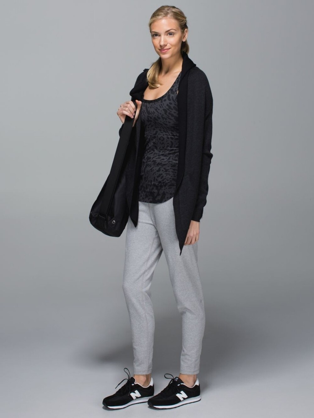 Lululemon Size 6 Cabin Yogi Wrap